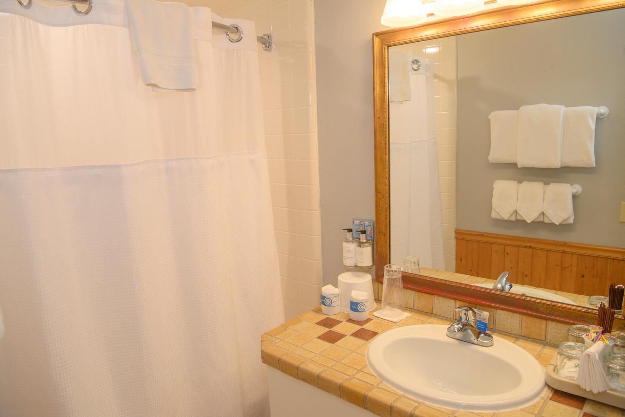 Carmel Fireplace Inn Bagian luar foto